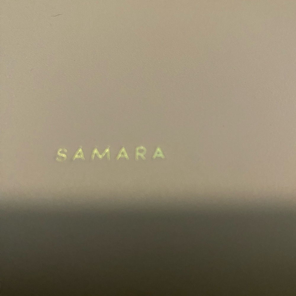 Samara peony medium bag. Used a few times, but condition is like new.